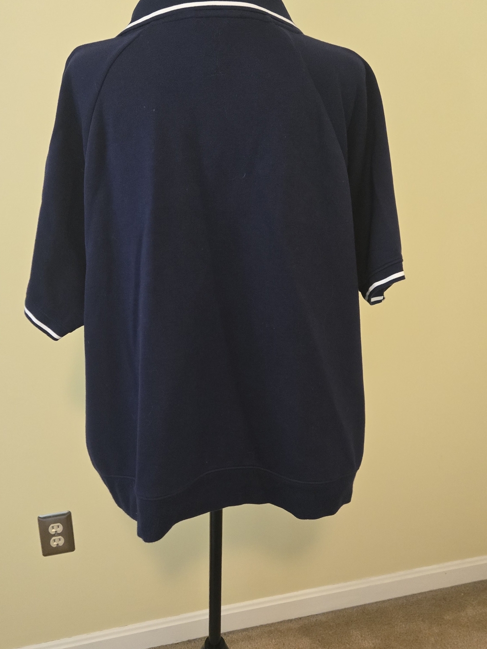 SPANX Navy Short Sleeve Polo V-Neck Top with White Trim - Picture 2 of 3